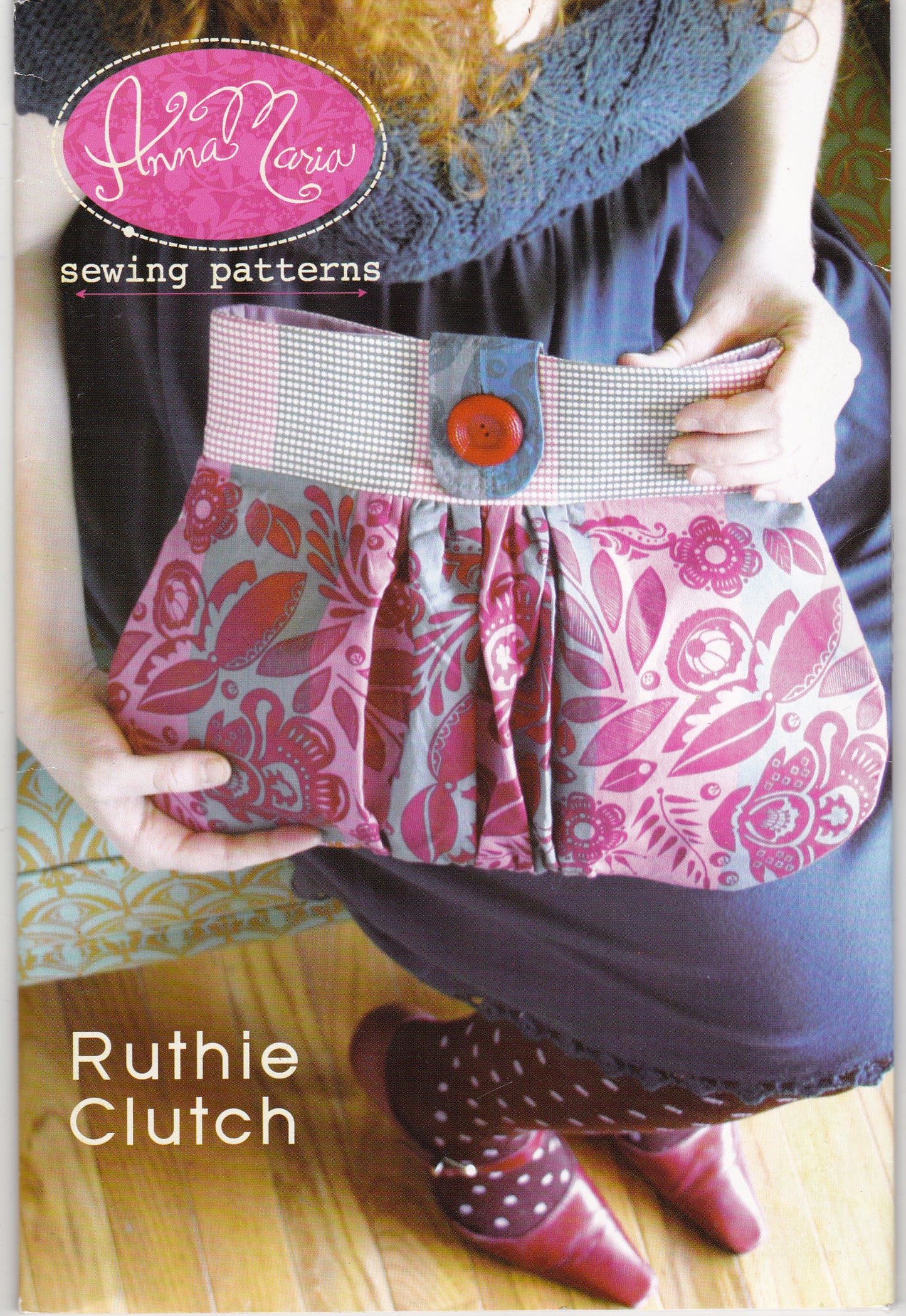 Ruthie Clutch Sewing Pattern - Nonna's Notions N' Sew On