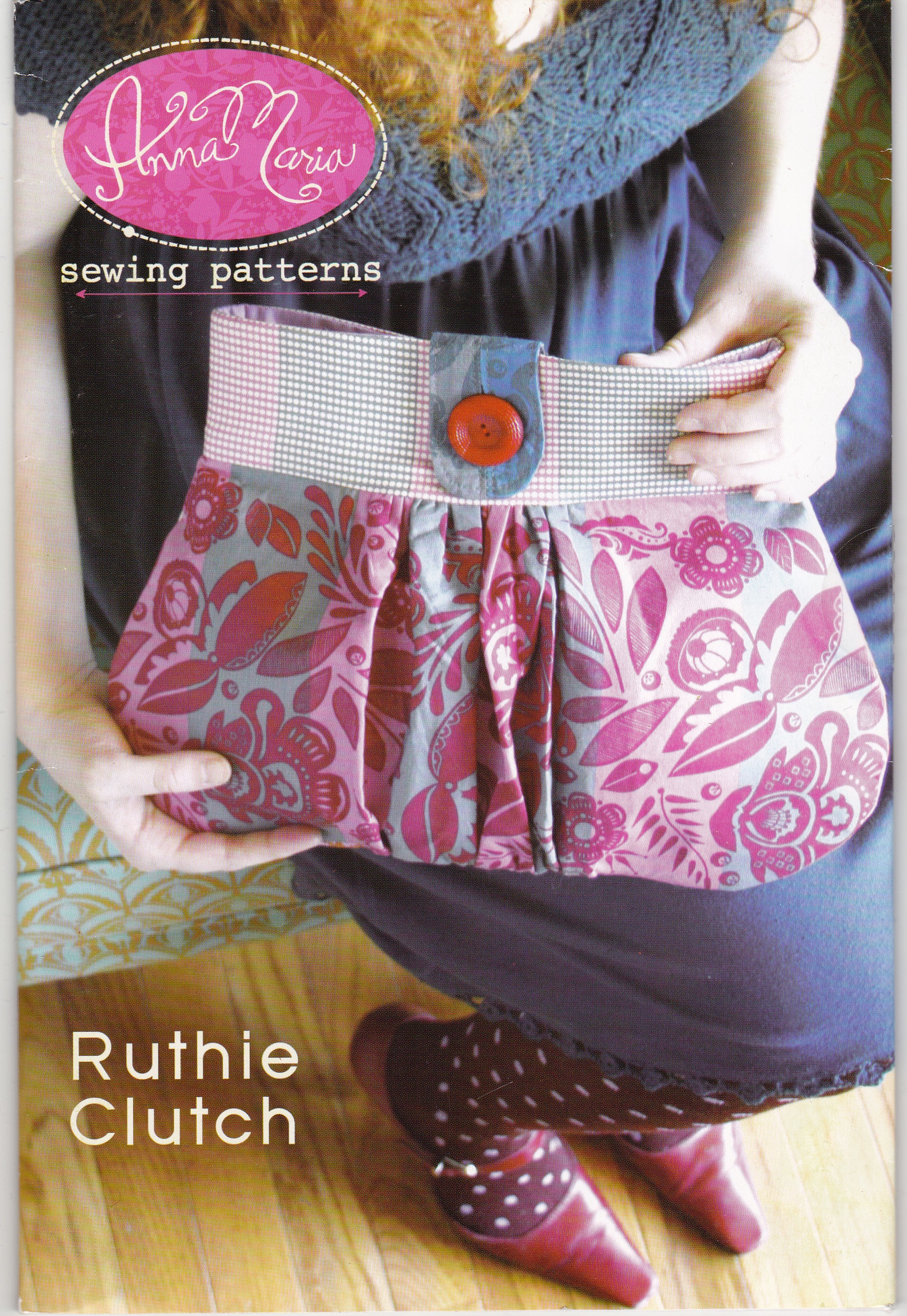 Ruthie Clutch Sewing Pattern - Nonna's Notions N' Sew On